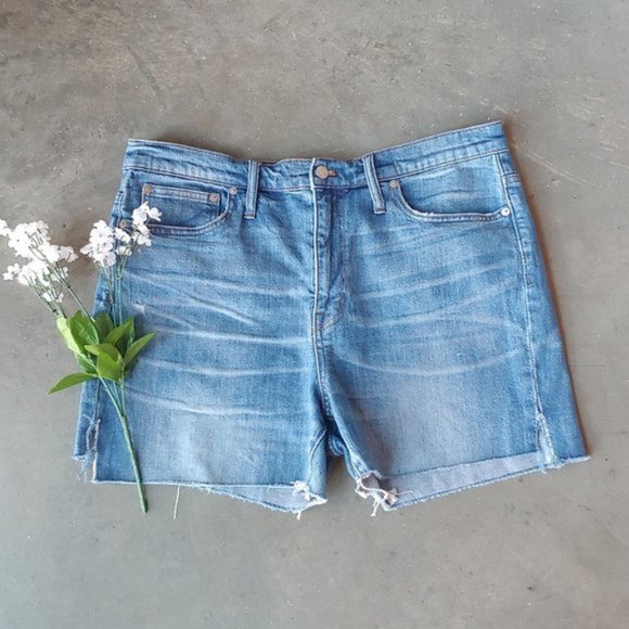 Madewell Pants - Madewell The High-Rise Slim Boyjean Shorts 32